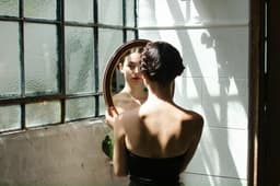 Почему мы снова и снова влюбляемся в нарциссов? image preview